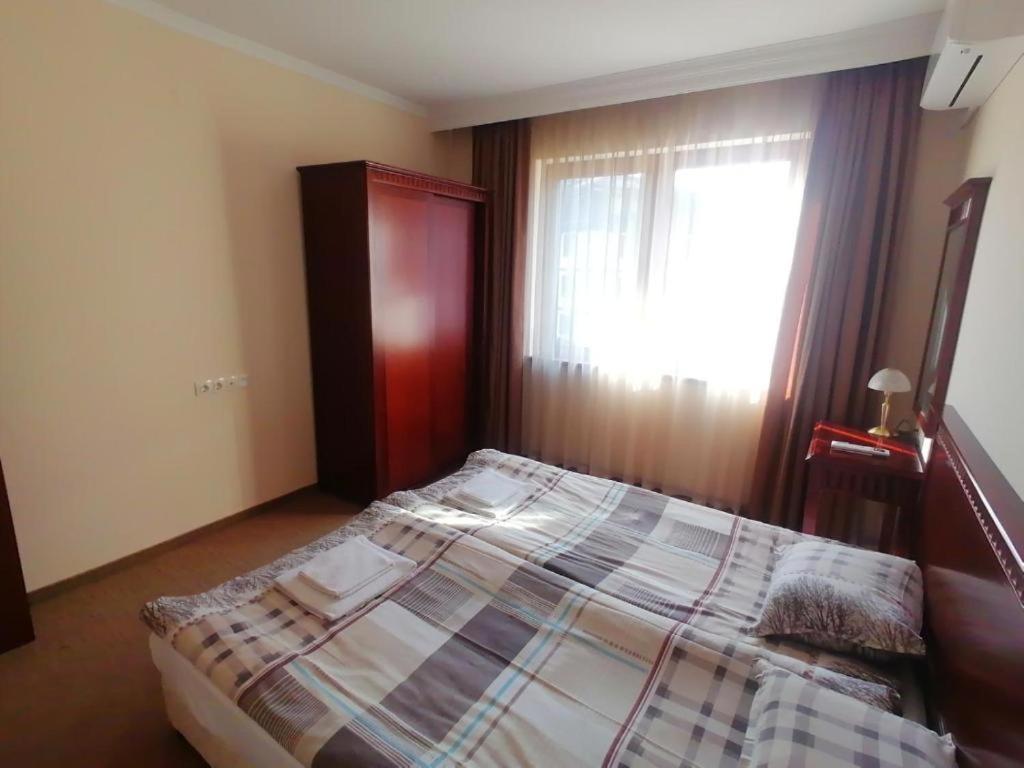Downtown Luxury Private Apartments Банско Экстерьер фото